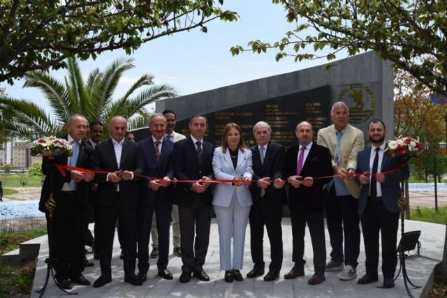 OMÜ BAĞIŞÇILAR ANITI'NDA BAFRA'DAN İKİ İSİM YER ALDI