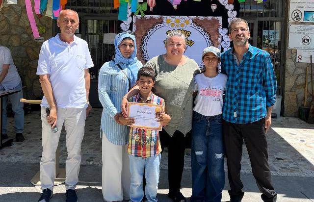 Bafra 50.Yıl İlkokulunda karne sevinci
