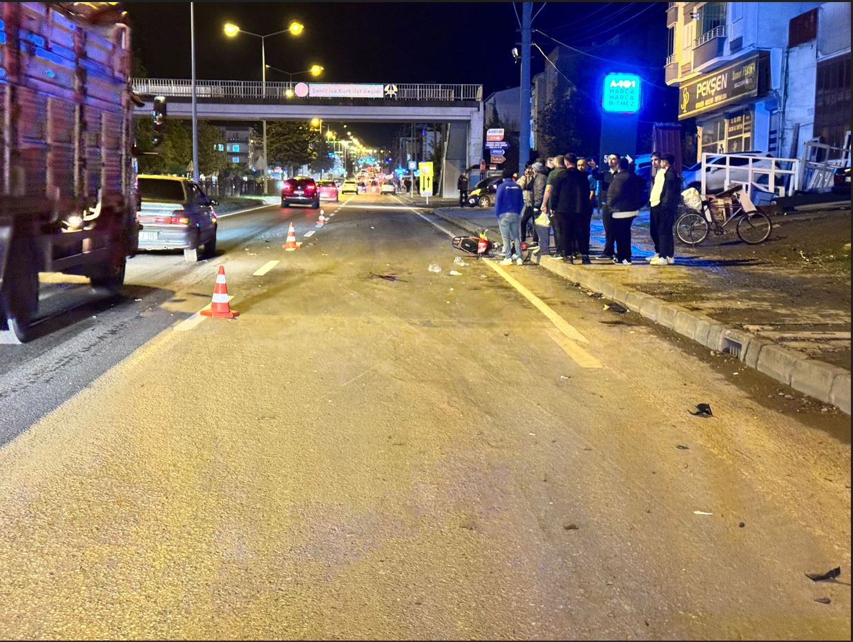 Samsun’un Bafra ilçesinde meydana gelen trafik kazasında 1 çocuk hayatını kaybetti, 1 çocuk yaralandı.